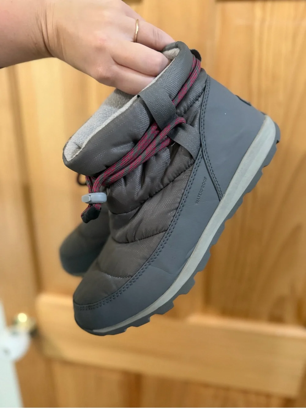 Sorel Women's Grey Winter Ankle Boots with Pink Accent Laces